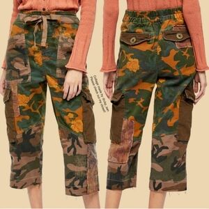 NWOT FREE PEOPLE ZION PRINTED CAMO PANTS SIXE XS